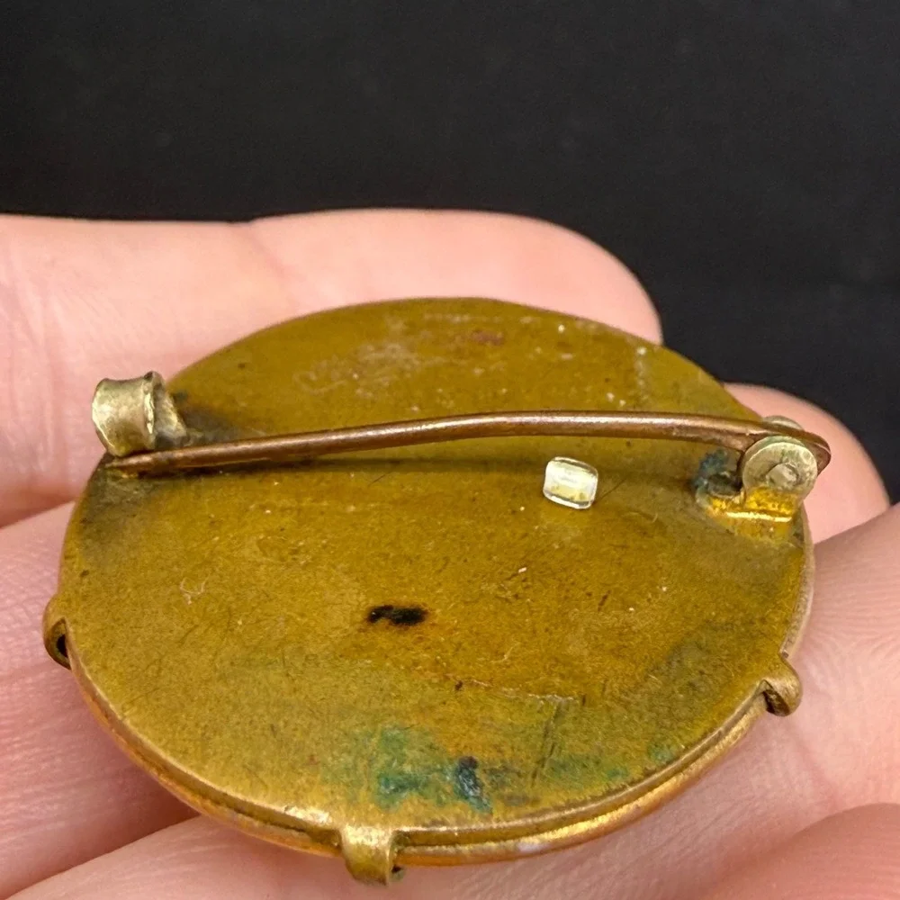 Vintage Victorian Porcelain Painted Brooch Gold Tone Woman With Scarf